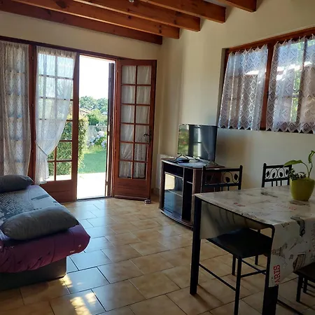 Apartment 4 Personnes Dans Jolie Maison Landaise Bias (Landes)