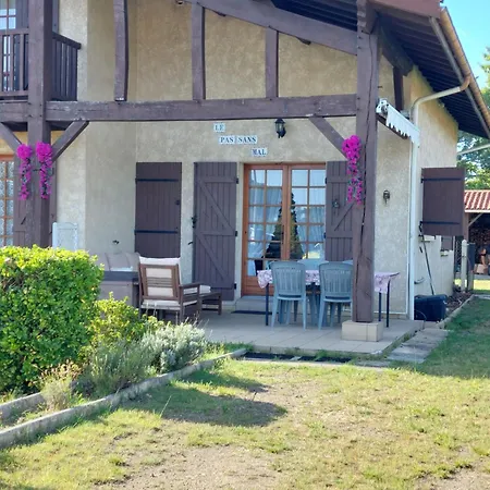 Apartment 4 Personnes Dans Jolie Maison Landaise *